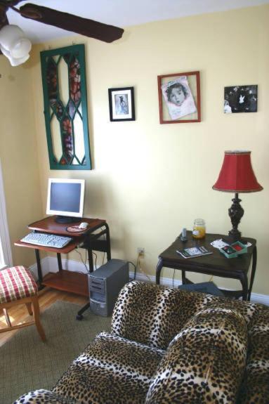 The Young House Bed And Breakfast Millinocket Exteriér fotografie